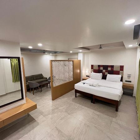 Diviyum Manor Hotel Port Blair Bagian luar foto