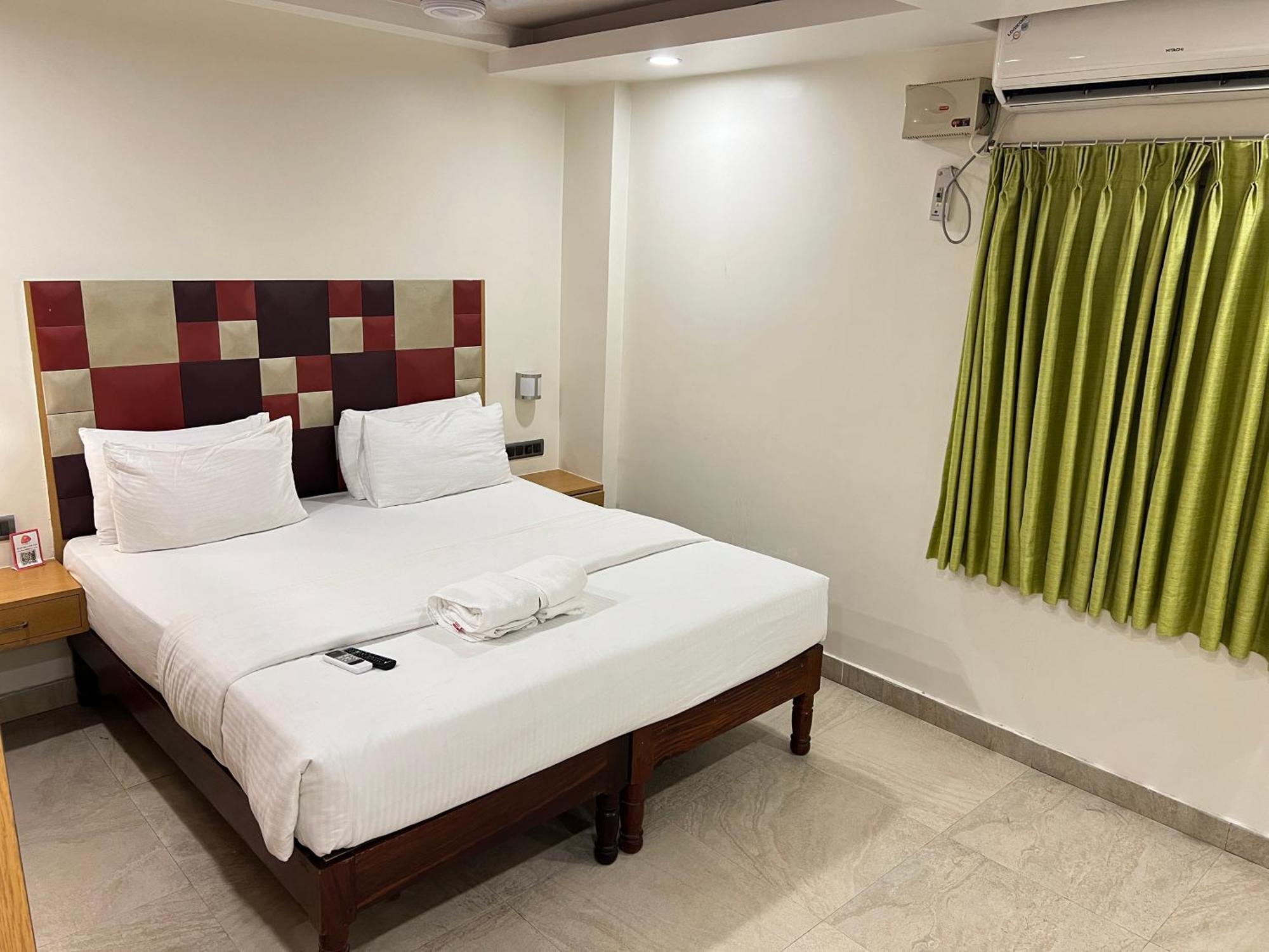 Diviyum Manor Hotel Port Blair Bagian luar foto